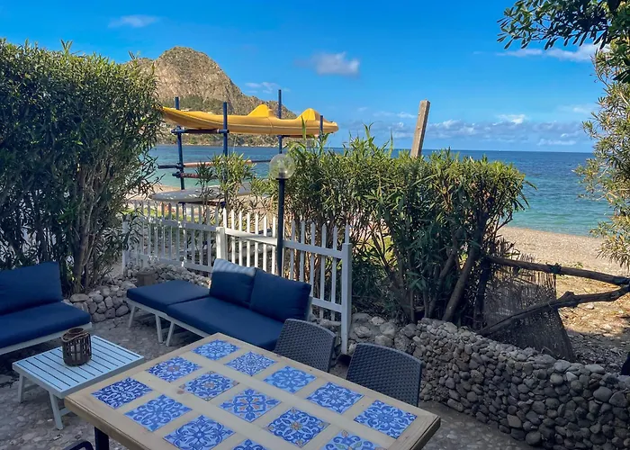 Dimore Di Mare - Beachfront Apartments
