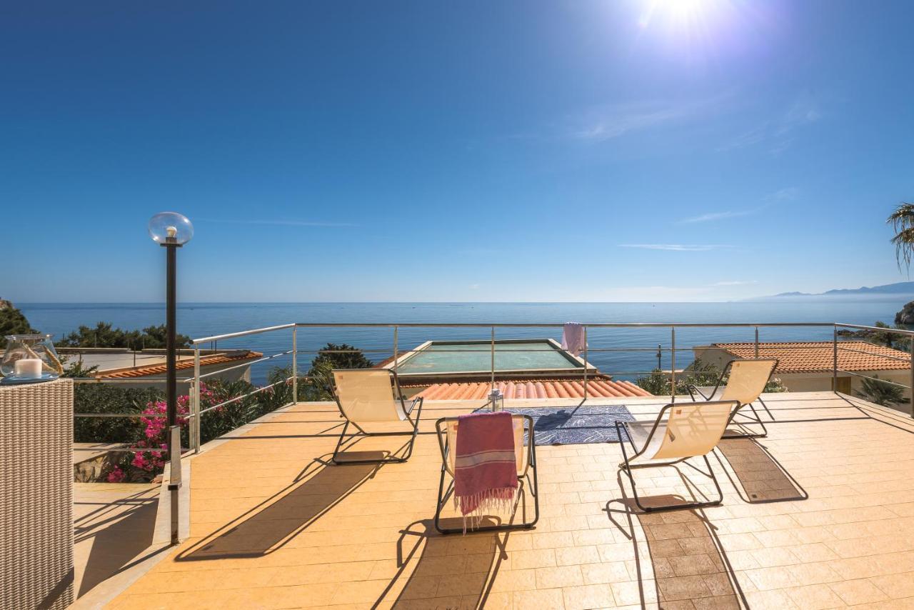 Dimore Di Mare - Beachfront Holiday home
